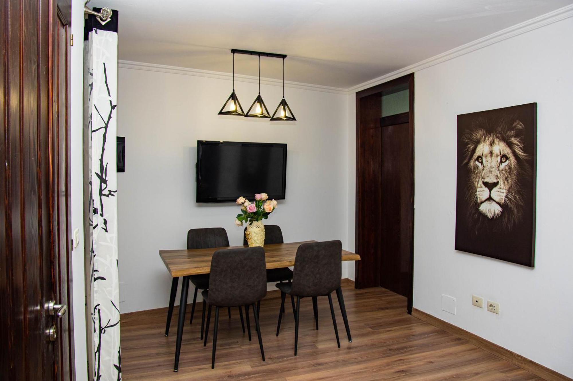Lucas Central Relaxing House Tirana Exterior photo